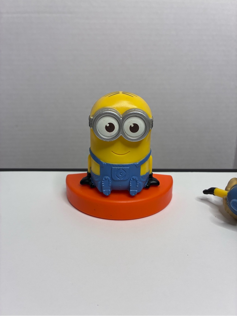 Despicable Me And Minions Movie Happy Meal McDonald's Toy Lot Small Figures - Picture 2 of 7